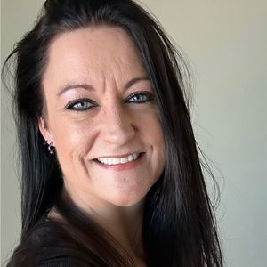 Meet your Posher, Jenny